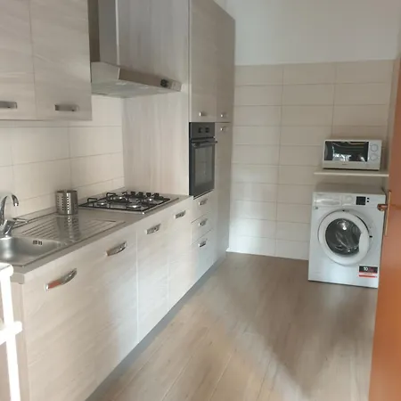 Appartamento Trilocale Lido Di Roma